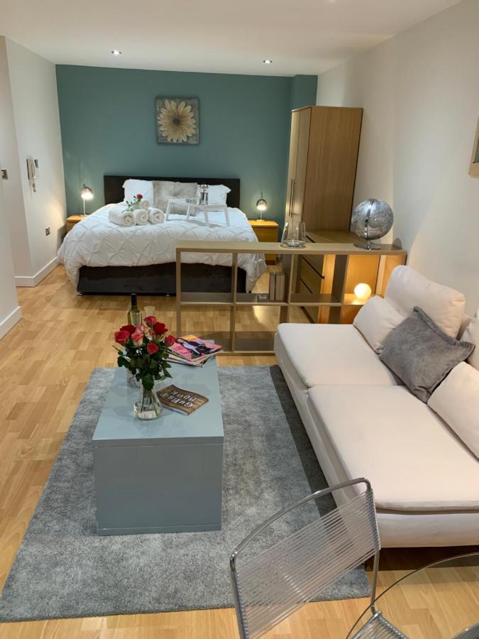 Modern, City Centre, Studio Apartment With Free Wifi, Gym Access, Netflix - West One شيفيلد المظهر الخارجي الصورة
